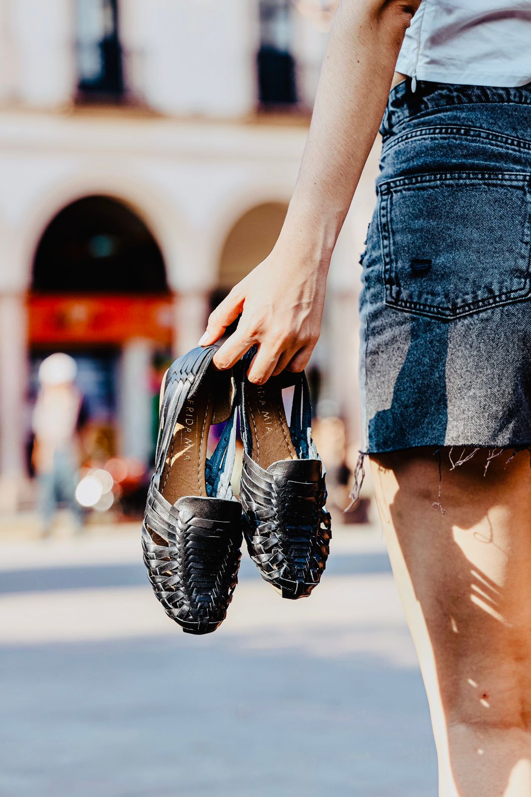 Women's Leather Huarache Sandals - Black Beach